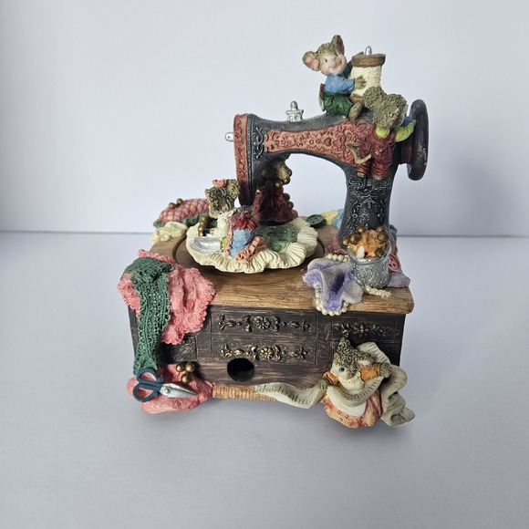 San Francisco Music Box Other - Sewing Machine Mice Animated Music Bx "My Favorite Things" VTG Resin Working